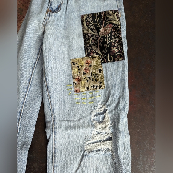 BDG Urban Outfitters Patchwork Cowboy Jeans size 26 - Picture 5 of 14
